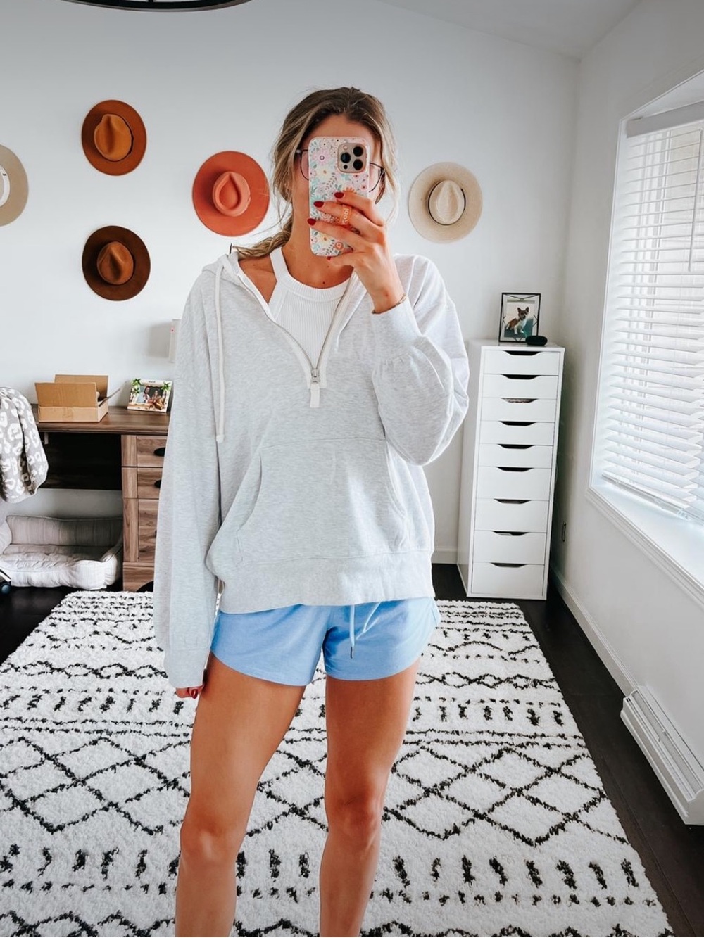 AERIE LIGHTWEIGHT QUARTER ZIP HOODIE